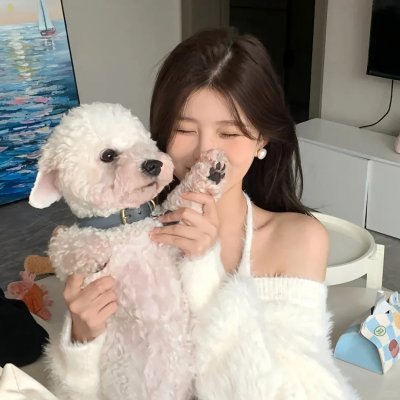 蒙娜丽莎与血月亮